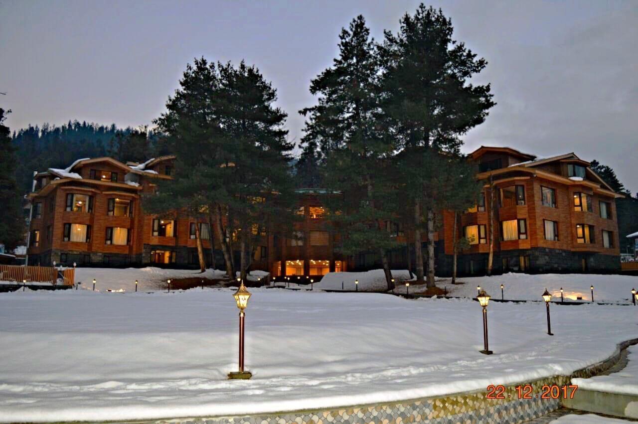 Royal Hillton Pahalgam Ξενοδοχείο Εξωτερικό φωτογραφία