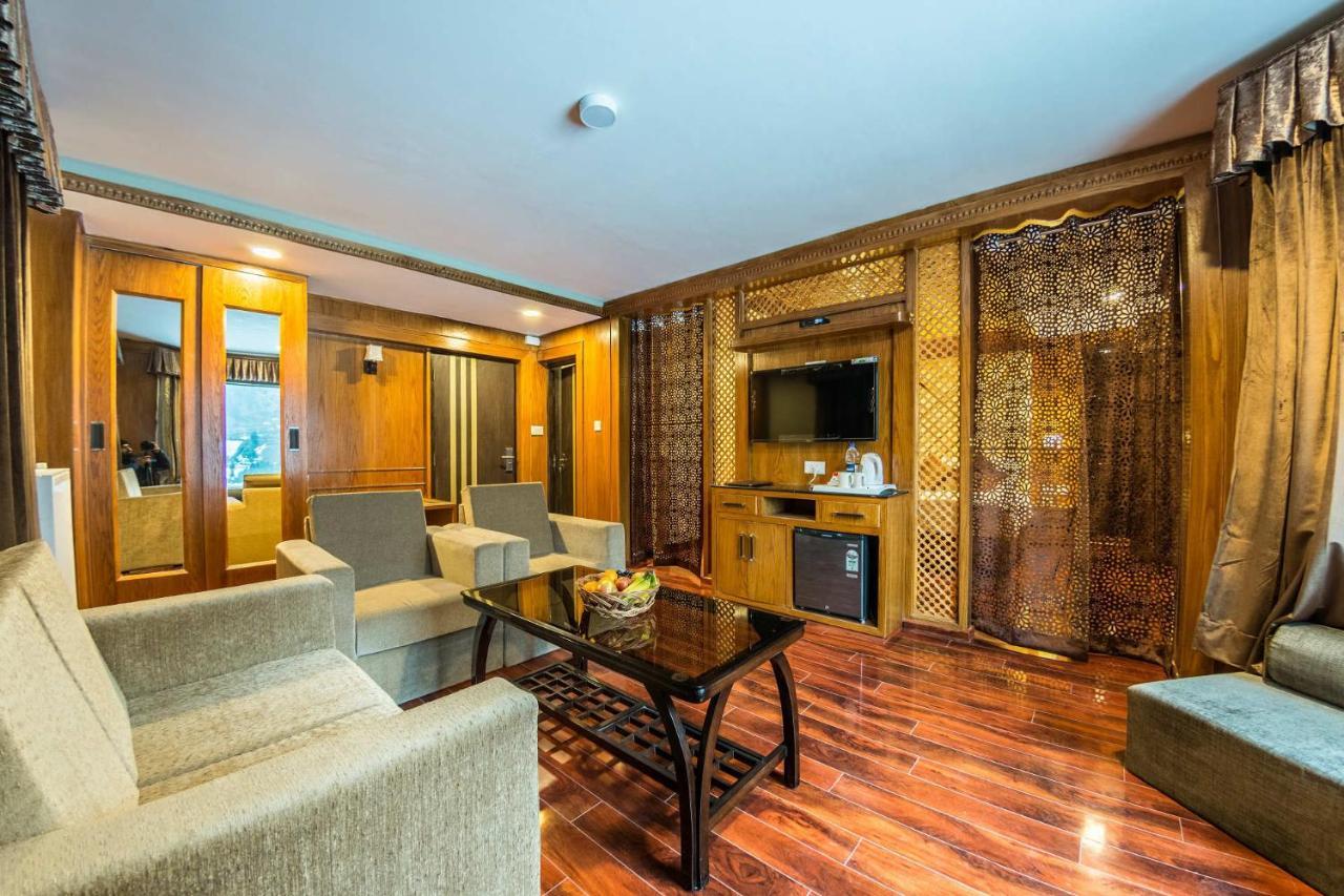 Royal Hillton Pahalgam Ξενοδοχείο Εξωτερικό φωτογραφία
