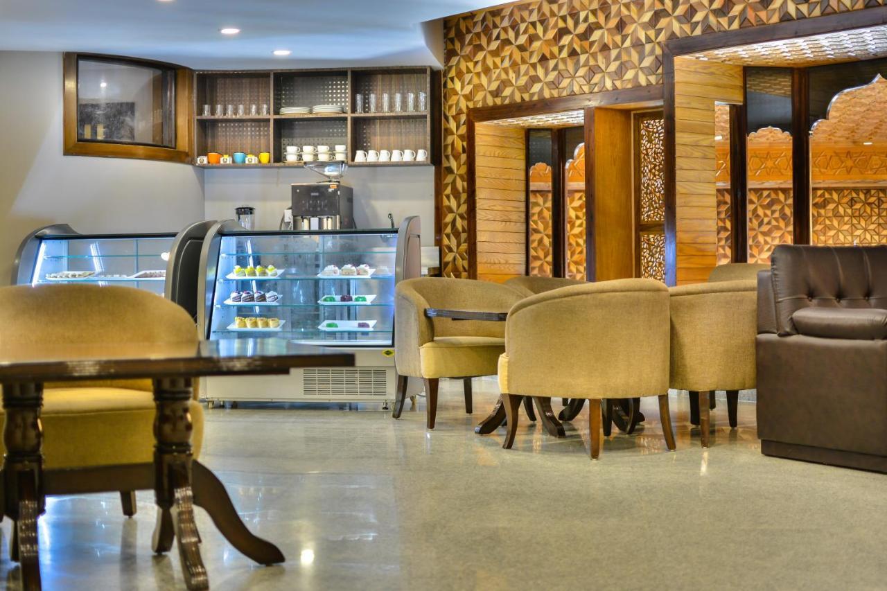 Royal Hillton Pahalgam Ξενοδοχείο Εξωτερικό φωτογραφία
